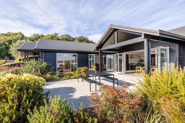 22 Heipipi Drive, Bay View, Napier - Carousel 1