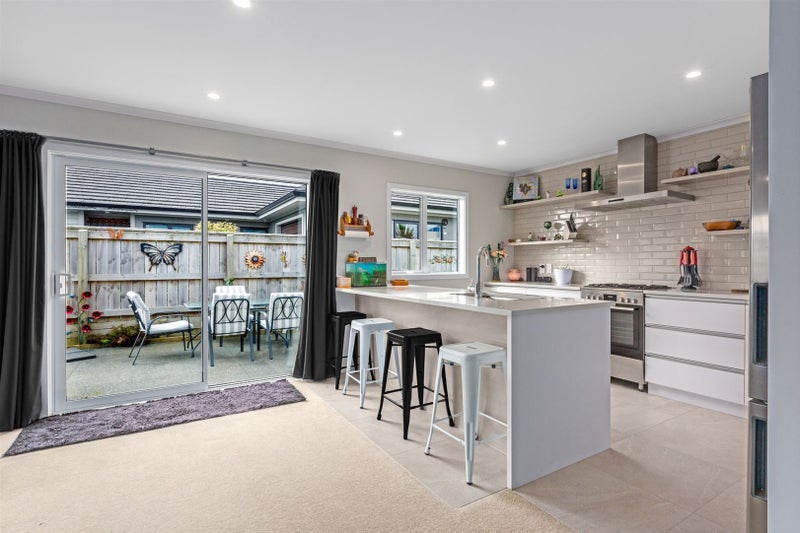 31 Henrietta Maxwell Grove, Wainuiomata, Lower Hutt - Carousel 2