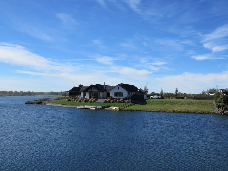 19 Waterton Point, Huntingdon, Ashburton - Carousel 13