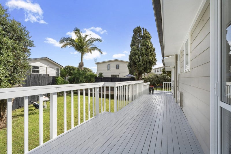 19 Dalry Place, Mangere Bridge, Auckland - Carousel 23