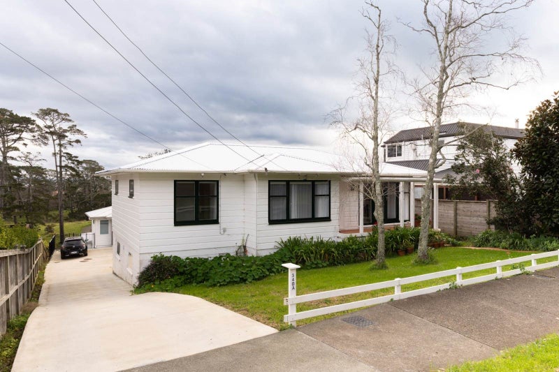 340 Riddell Road, Glendowie, Auckland - Carousel 2