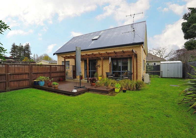 90A Wellington Street, Hamilton East, Hamilton - Carousel 2