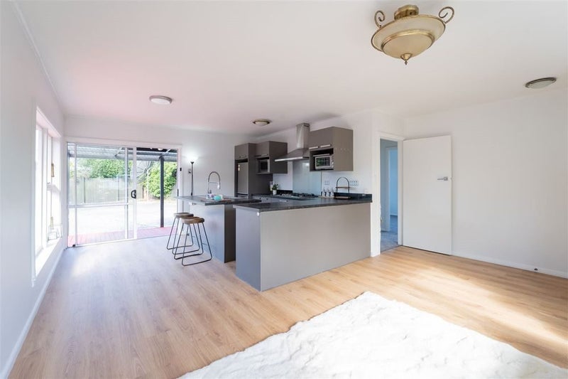 20 Flay Crescent, Burnside, Christchurch - Carousel 2