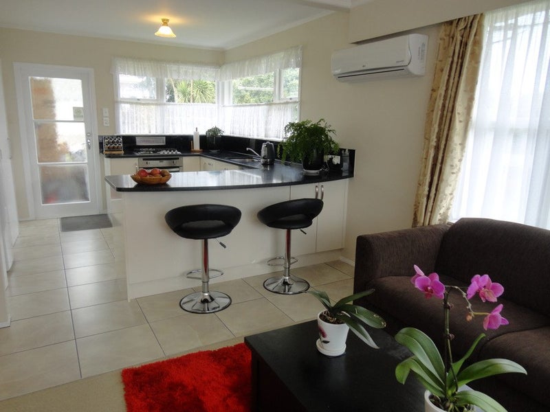 1/63 Rawhiti Road, Onehunga, Auckland - Carousel 11