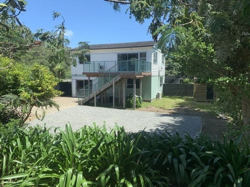 10 Konini Crescent, Waikanae Beach, Waikanae - Carousel 2