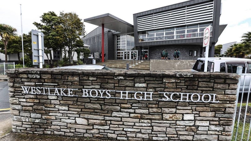 2/24 Heathcote Road, Castor Bay, Auckland - Carousel 18