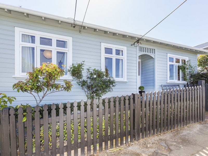 10 Moffitt Street, Vogeltown, Wellington - Carousel 1