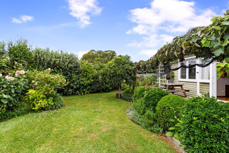 10 Matai Street, Waiuku, Waiuku - Carousel 1