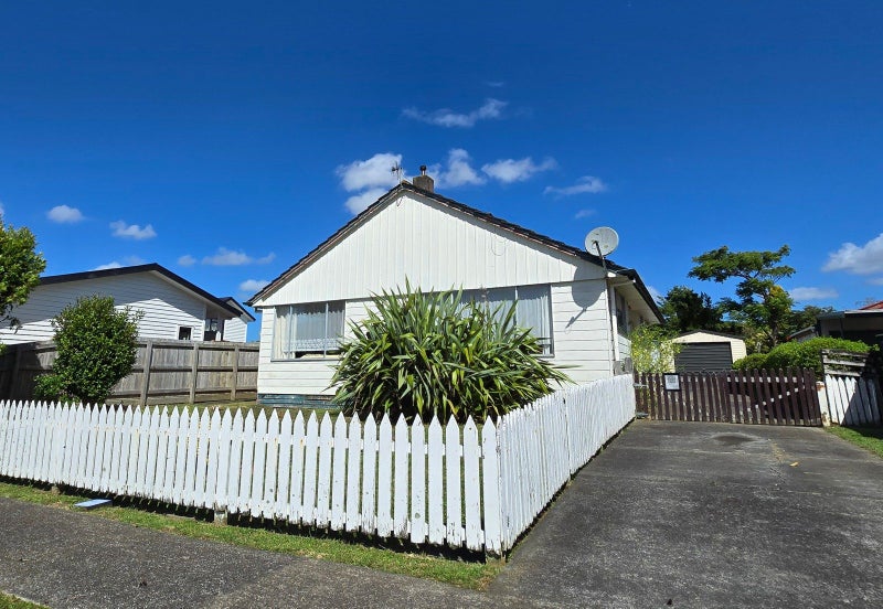 34 Raleigh Street, Awapuni, Palmerston North - Carousel 1