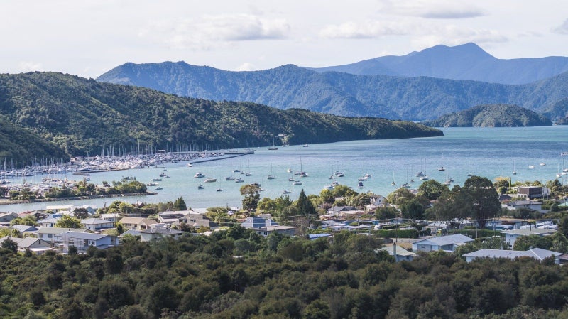 7 Matai Place, Waikawa, Picton - Carousel 2