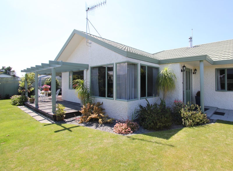32 Whiting Crescent, Greenmeadows, Napier - Carousel 1