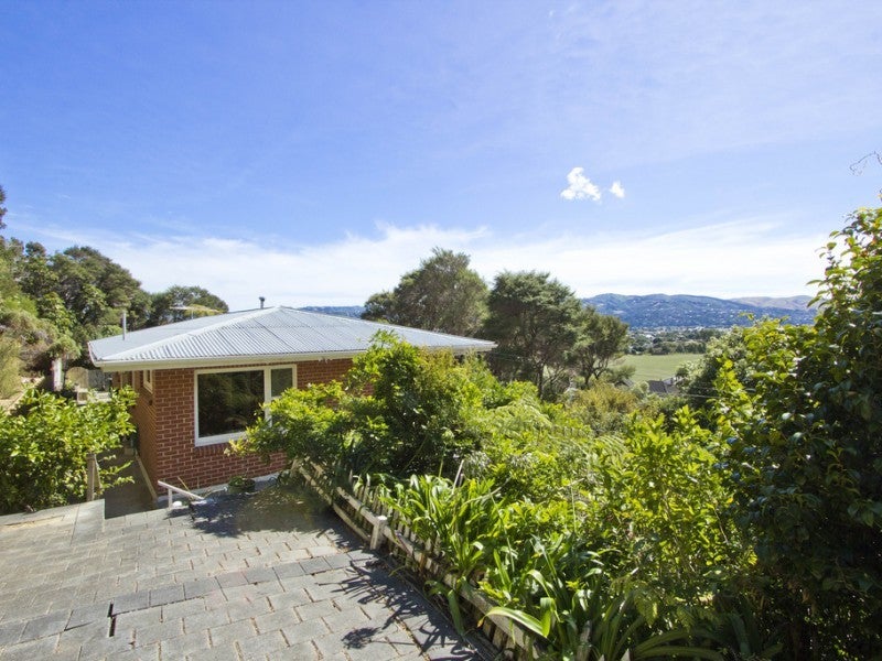 229 Whites Line East, Waiwhetu, Lower Hutt - Carousel 2