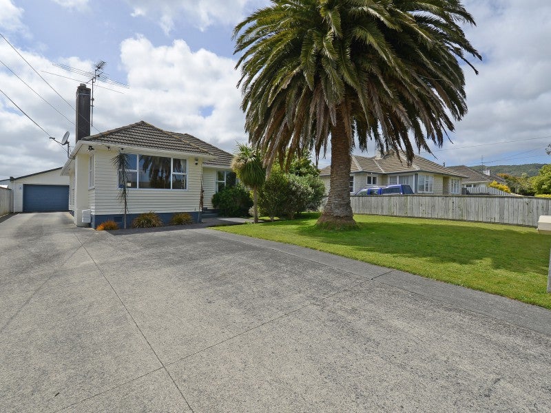 3 Weka Grove, Elderslea, Upper Hutt - Carousel 1