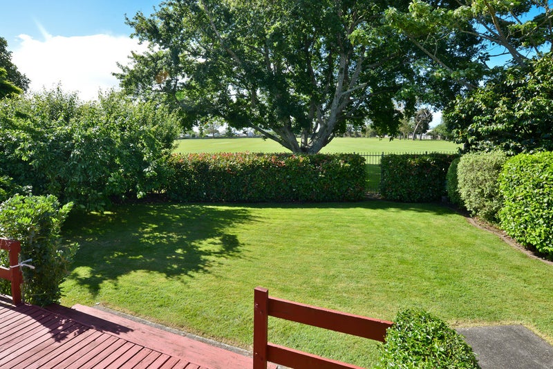 15 Thorpe Street, Fairview Downs, Hamilton - Carousel 2