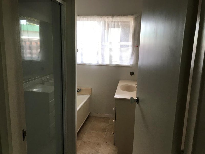 62 Glen Lynne Avenue, Queenwood, Hamilton - Carousel 16