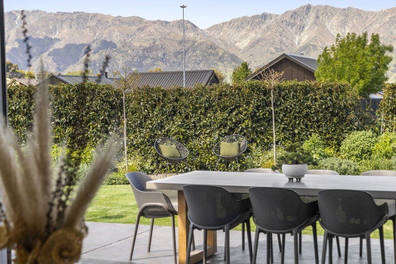 10 Teal Place, Wanaka - Carousel 2