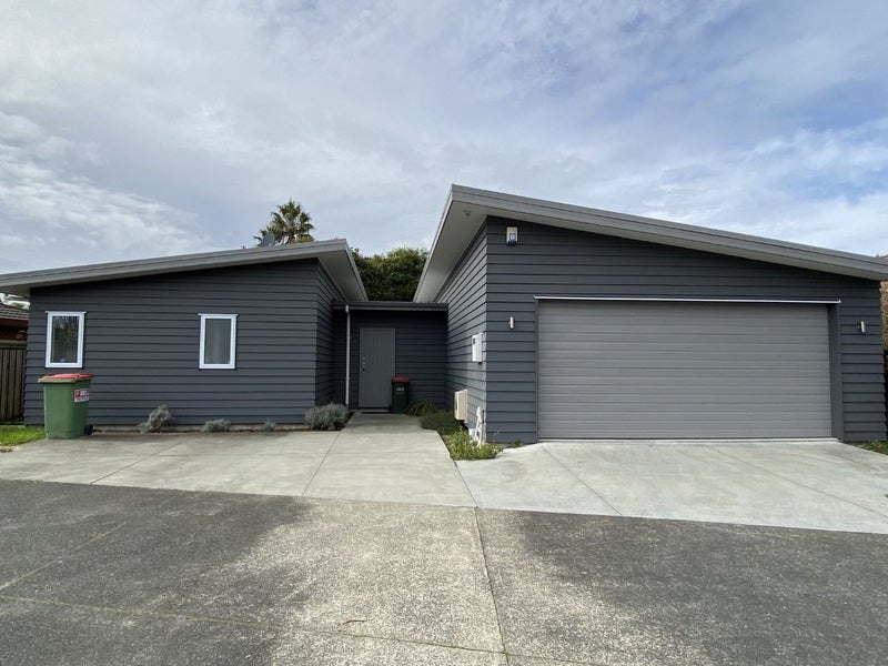 84 Harrowfield Drive, Harrowfield, Hamilton - Carousel 1