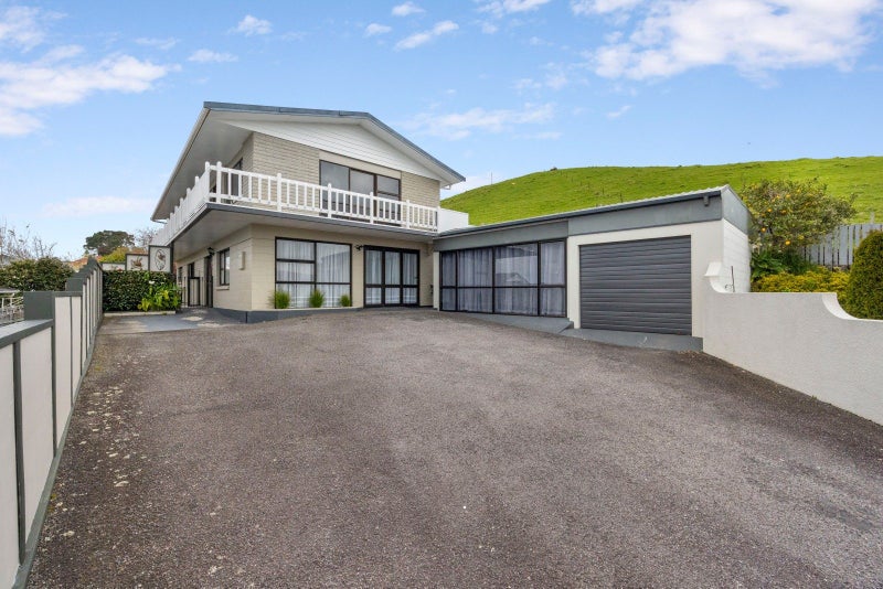 B/73 South Road, Blagdon, New Plymouth - Carousel 2