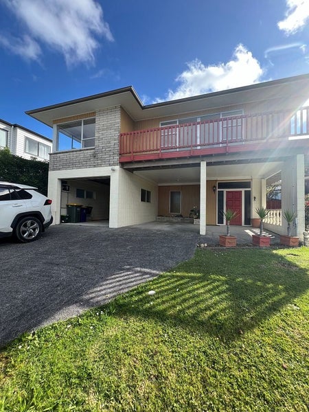 3 Robin Lane, Browns Bay, Auckland - Carousel 1