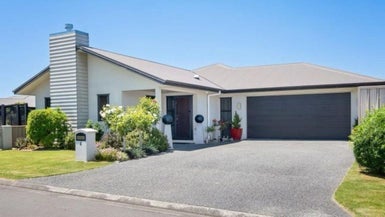4 Anna Lane, Raureka, Hastings - Carousel 1