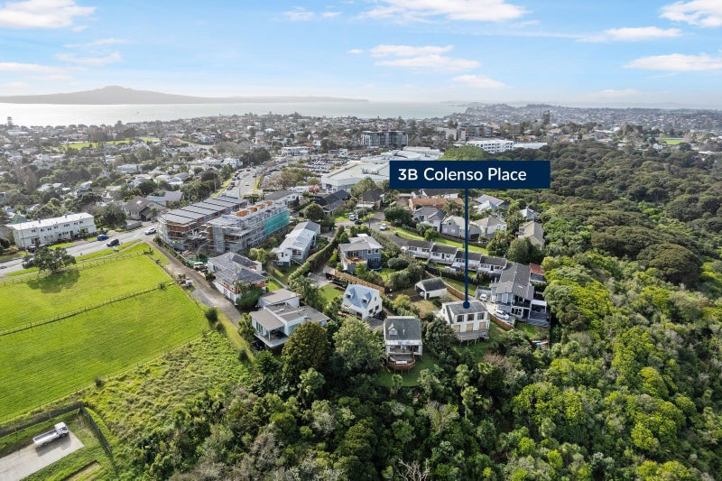 3B Colenso Place, Mission Bay, Auckland - Carousel 2