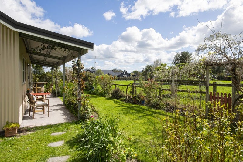 16 MacLaurin Road, Makauri, Gisborne - Carousel 26