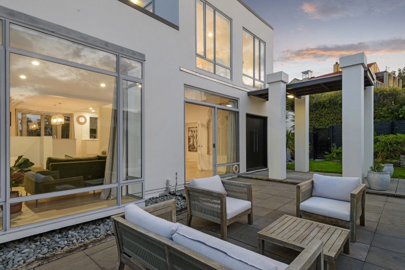 11 Godley Drive, Scarborough, Christchurch - Carousel 2