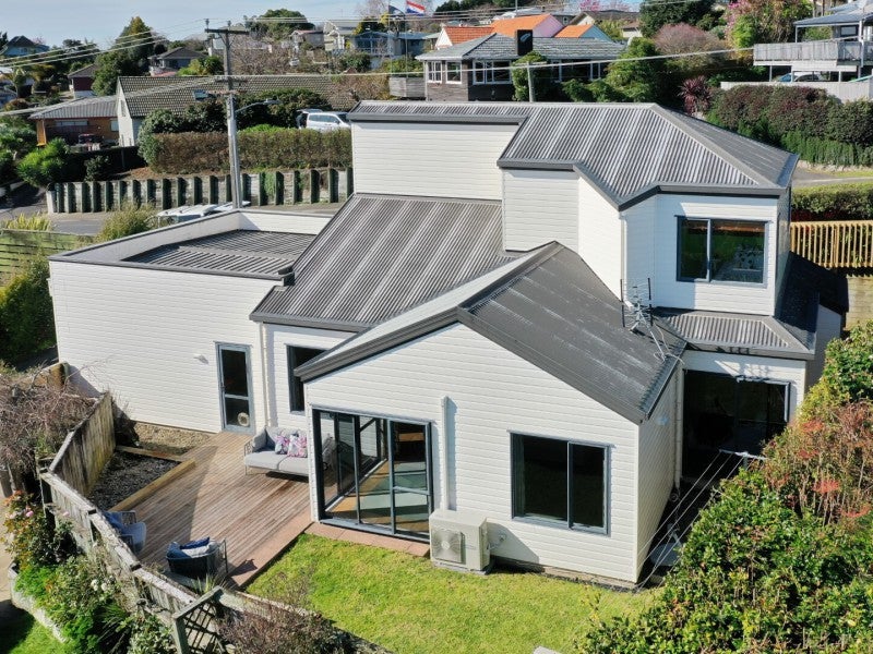 20A Otumoetai Road, Judea, Tauranga - Carousel 1