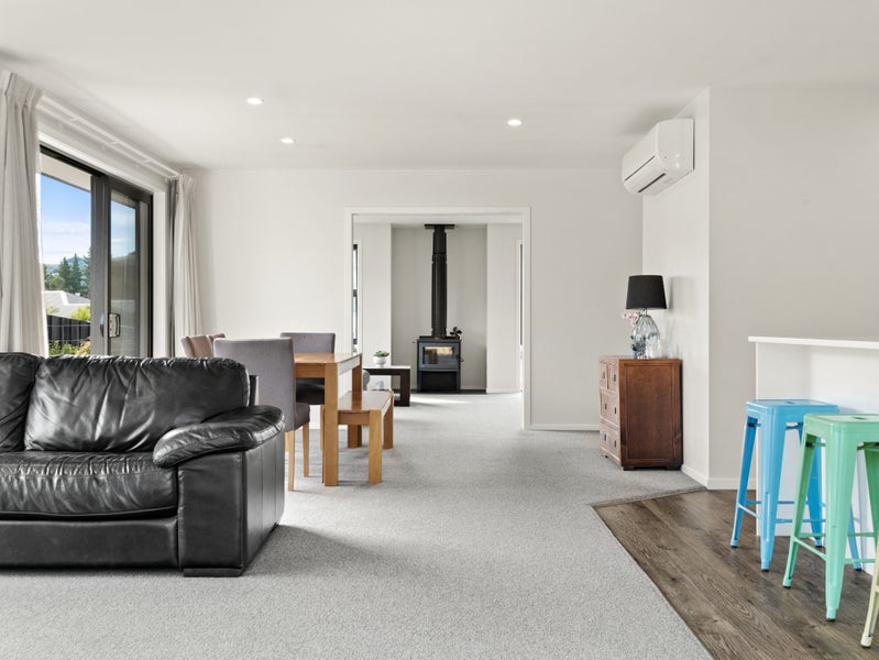 9 Tate Crescent, Green Island, Dunedin - Carousel 2