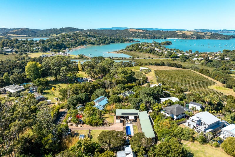 127 Wilma Road, Surfdale, Waiheke Island - Carousel 38