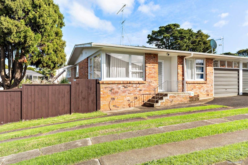 1/23 Ellen Avenue, Hillcrest, Auckland - Carousel 1