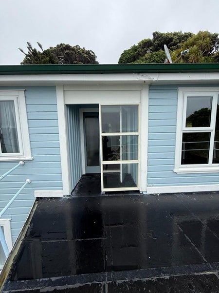105 Te Anau Road, Hataitai, Wellington - Carousel 2