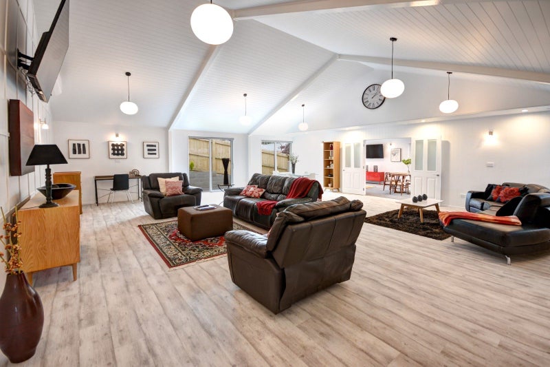 11 Flower Street, Fairfield, Dunedin - Carousel 2