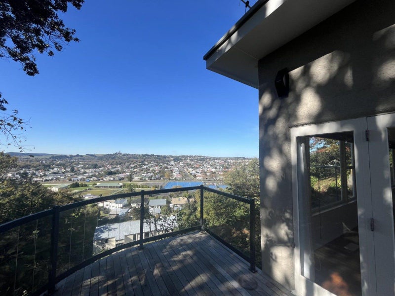 18 Great North Road, Saint Johns Hill, Whanganui - Carousel 2