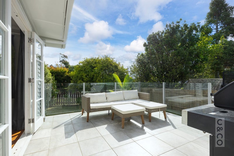 17 Tapu Road, Huapai, Kumeu - Carousel 1