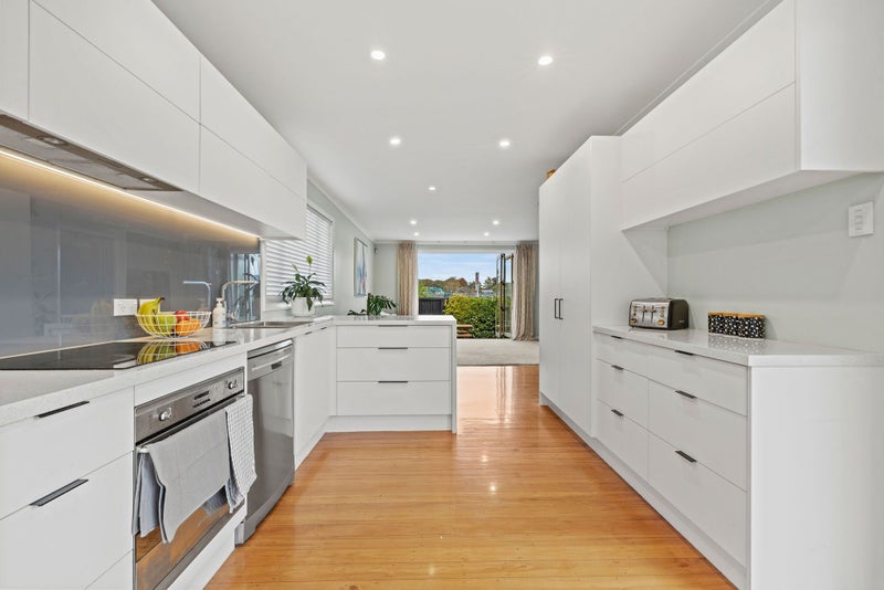 64 Kensington Avenue, Mairehau, Christchurch - Carousel 2