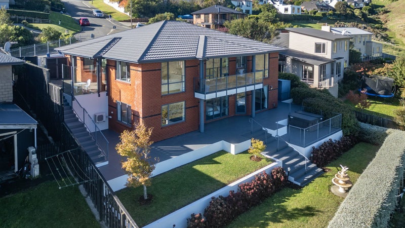 14 Sedbergh Place, Westmorland, Christchurch - Carousel 2