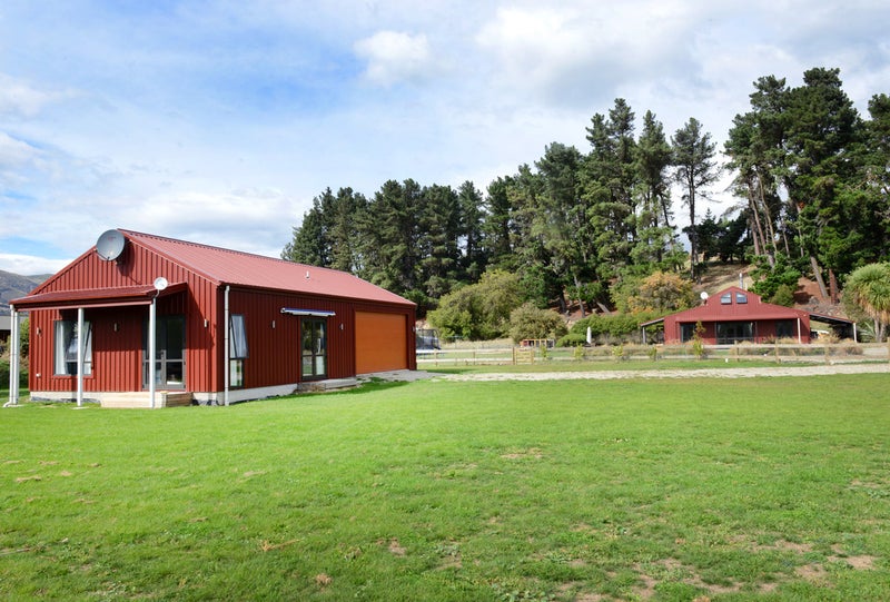 5 Fort Place, Wanaka - Carousel 2