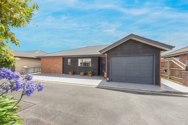 5 Highgrove Way, The Wood, Nelson - Carousel 1