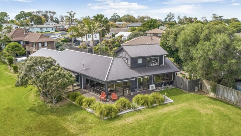 180 Carnoustie Drive, Wattle Downs, Auckland - Carousel 1