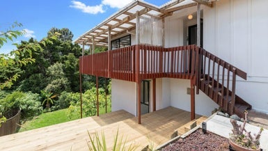 7 Grevillea Court, Totara Heights, Auckland - Carousel 1