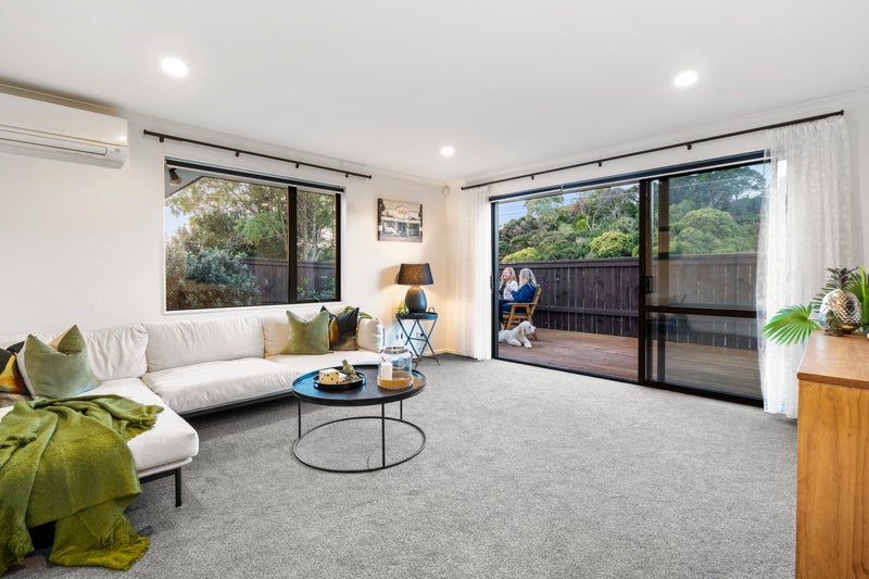 10D Tipene Place, Meadowbank, Auckland - Carousel 2
