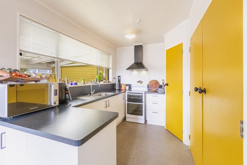 1 Ward Crescent, Marewa, Napier - Carousel 2