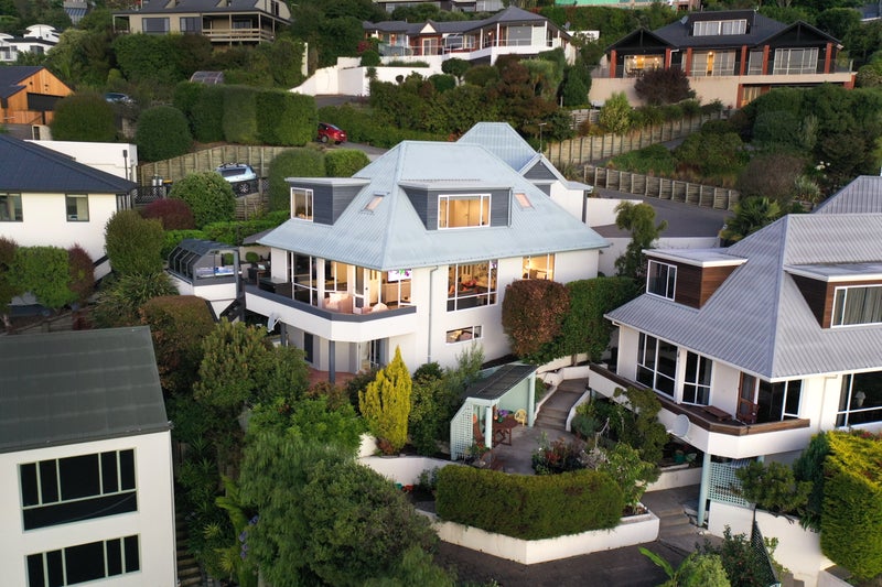 2/18 Lookaway Place, Huntsbury, Christchurch - Carousel 33