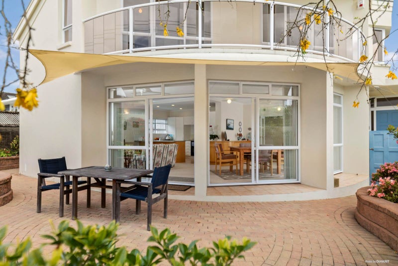 18A Temple Street, Meadowbank, Auckland - Carousel 2