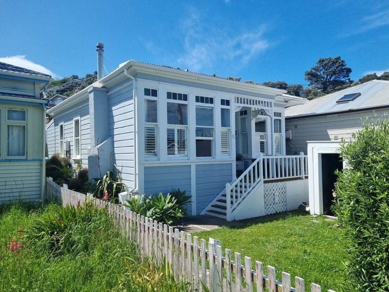 87 Tiber Street, Island Bay, Wellington - Carousel 1