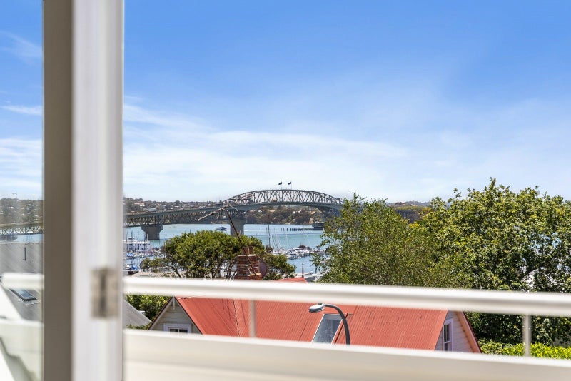 2 Dunedin Street, Saint Marys Bay, Auckland - Carousel 2