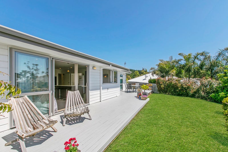 3 Fantail Crescent, Maraetai, Auckland - Carousel 2