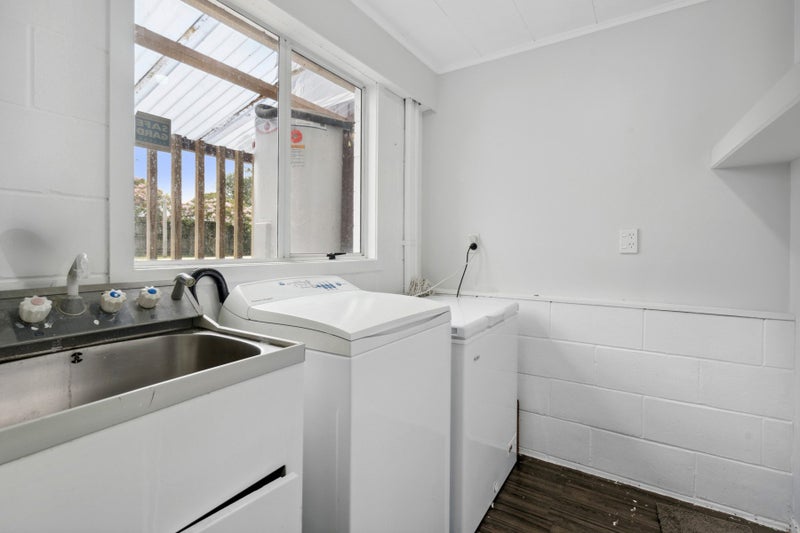 18 Brightwater Crescent, Totara Park, Upper Hutt - Carousel 17