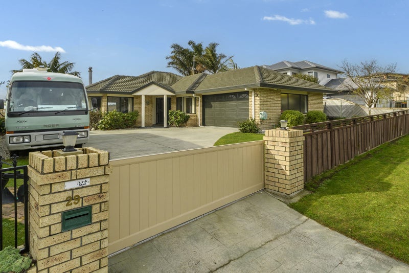 29 Kaimai View Drive, Ohauiti, Tauranga - Carousel 1